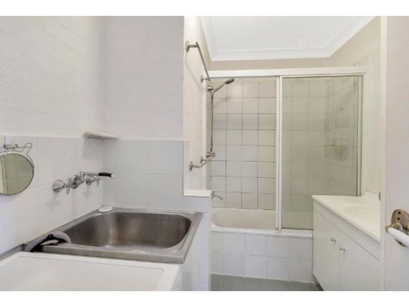 42/13 Brown Street, Labrador QLD 4215