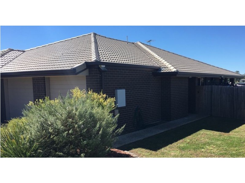 2/25 Nicole Place, Yamanto QLD 4305