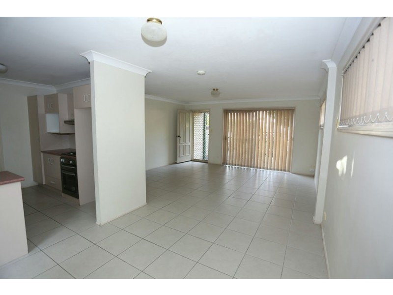 10/2 Koala Town Rd, Upper Coomera QLD 4209