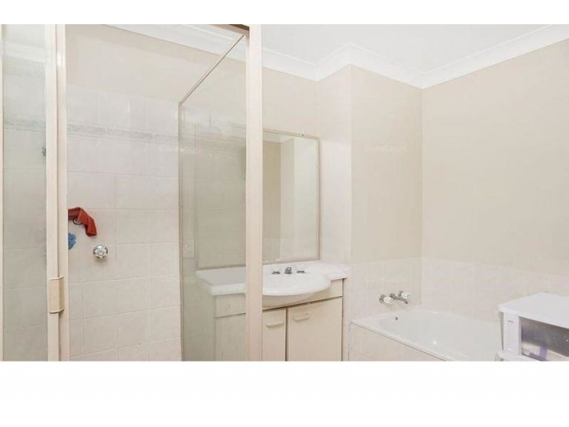 4/4 Bushmead Street, Nerang QLD 4211