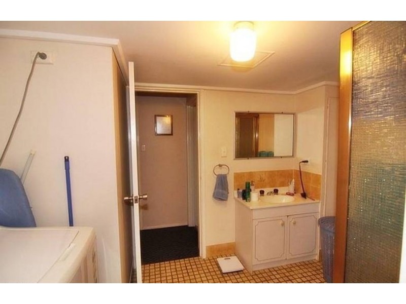 8/82 Lawrence Drive, Nerang QLD 4211