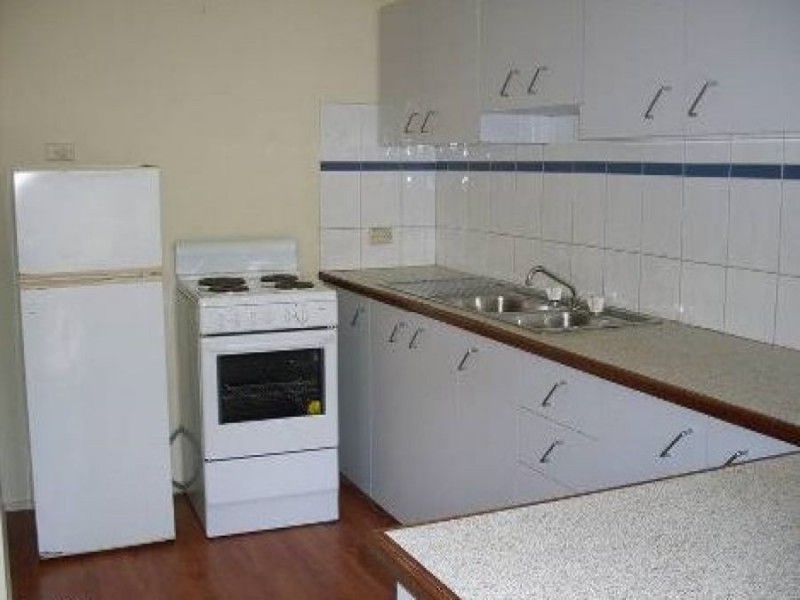 8/5 Watson Avenue, Surfers Paradise QLD 4217