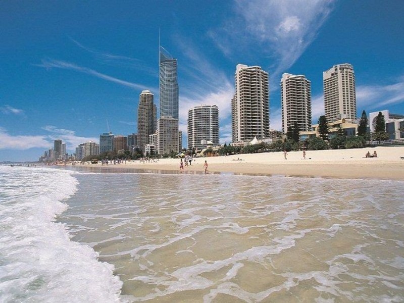 8/5 Watson Avenue, Surfers Paradise QLD 4217