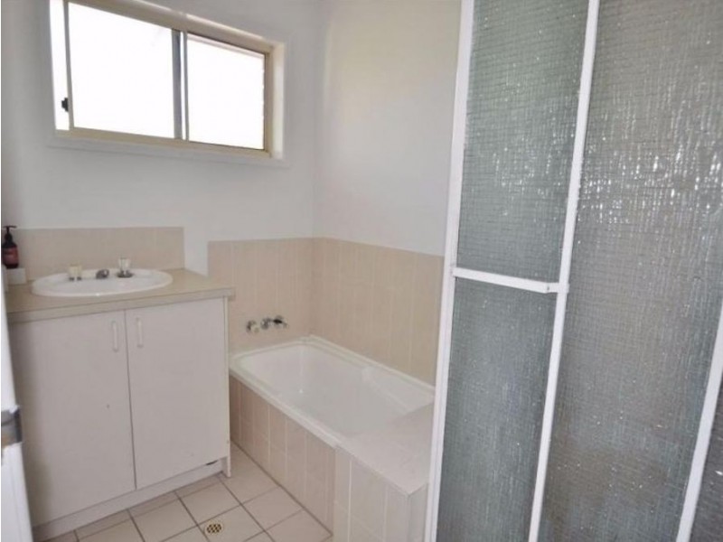 18/9-11 Damalis Street, Woodridge QLD 4114