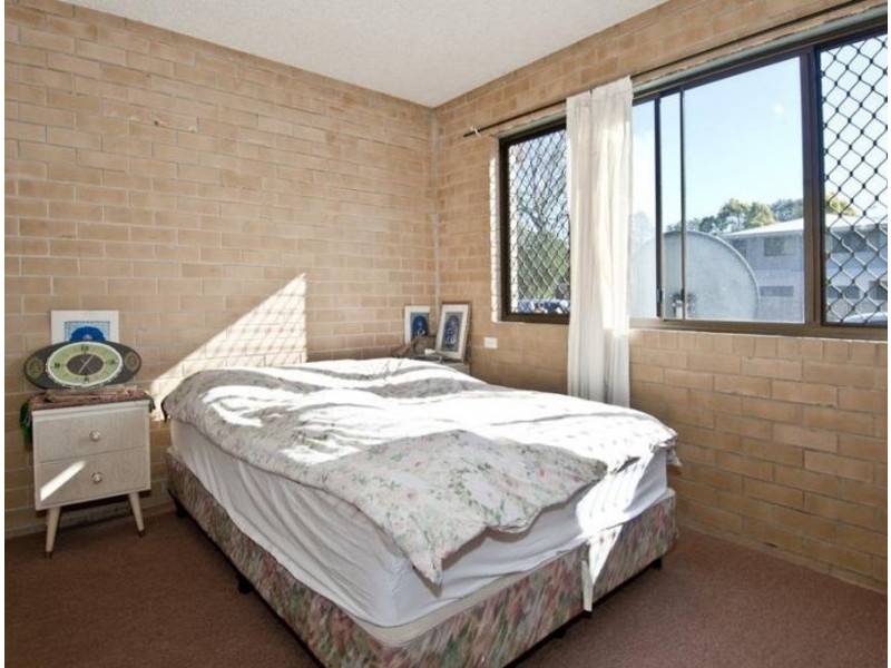 2/17 North Road, Woodridge QLD 4114