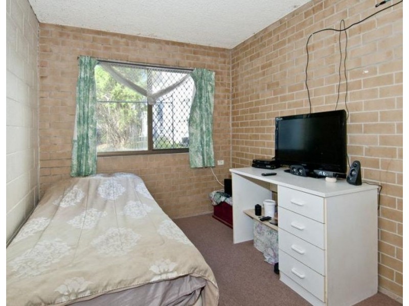 2/17 North Road, Woodridge QLD 4114
