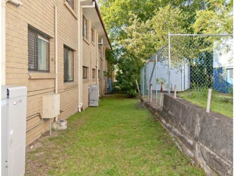 2/17 North Road, Woodridge QLD 4114
