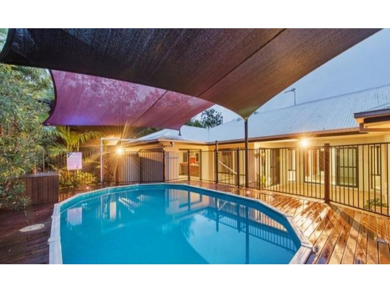 37 Carmarthen Circuit, Pacific Pines QLD 4211
