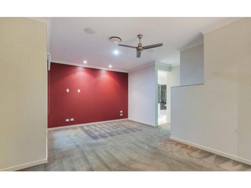 37 Carmarthen Circuit, Pacific Pines QLD 4211