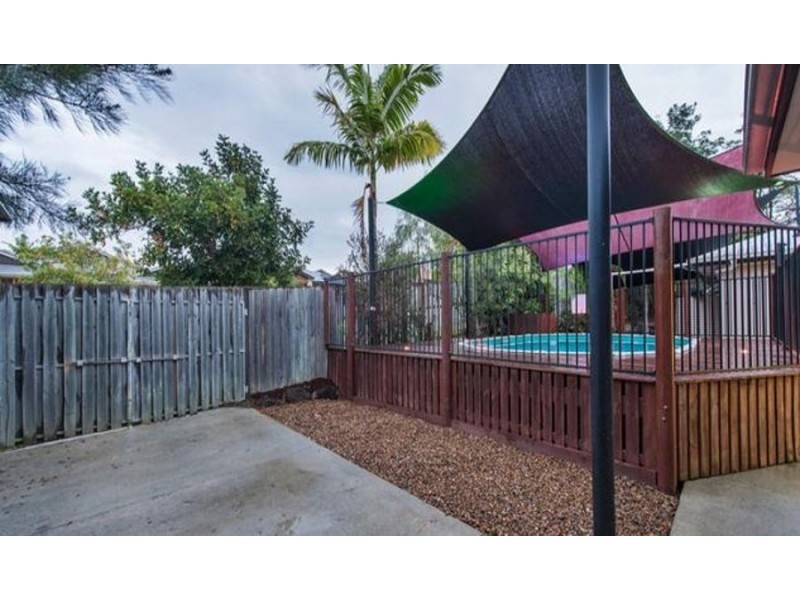37 Carmarthen Circuit, Pacific Pines QLD 4211