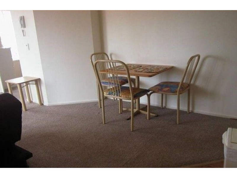 3/3-5 Barranbali Street, Chevron Island QLD 4217