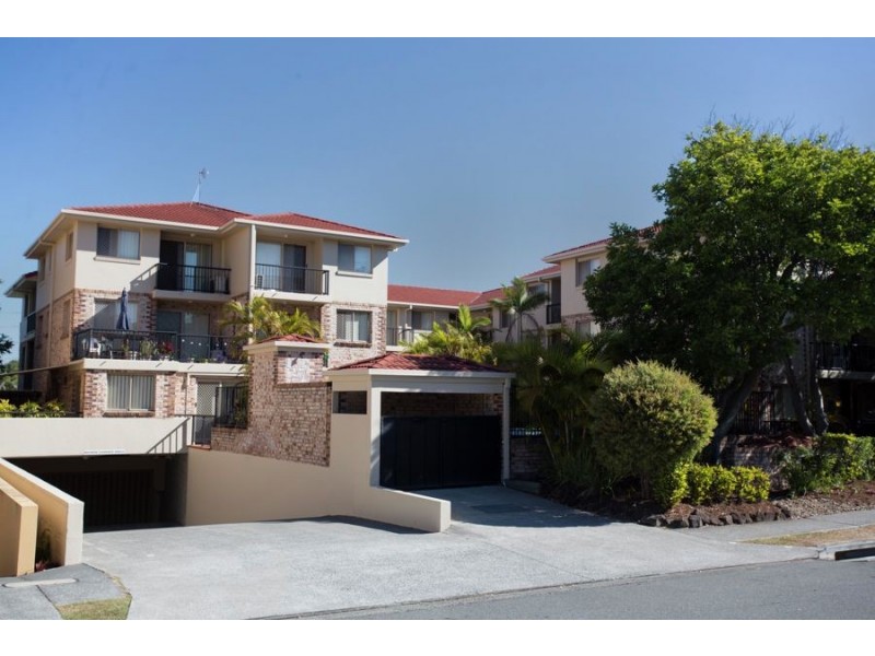 3/14 Spendelove Avenue, Southport QLD 4215