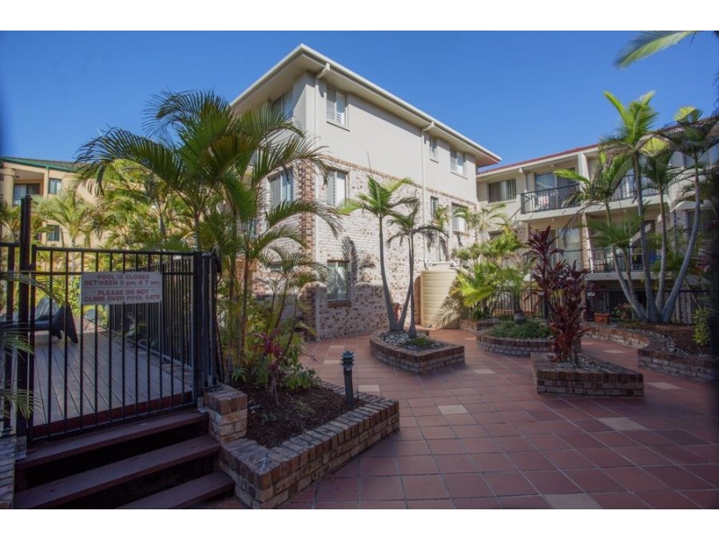 3/14 Spendelove Avenue, Southport QLD 4215