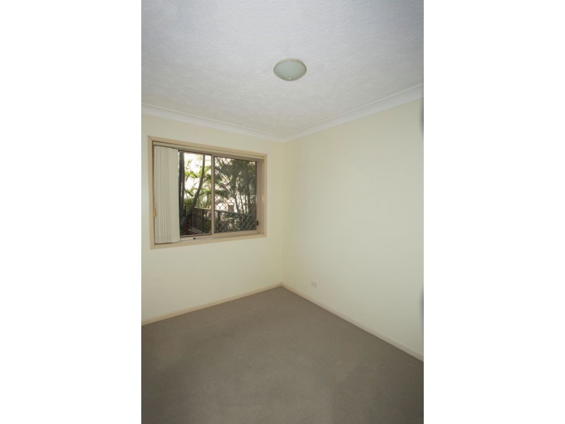 3/14 Spendelove Avenue, Southport QLD 4215