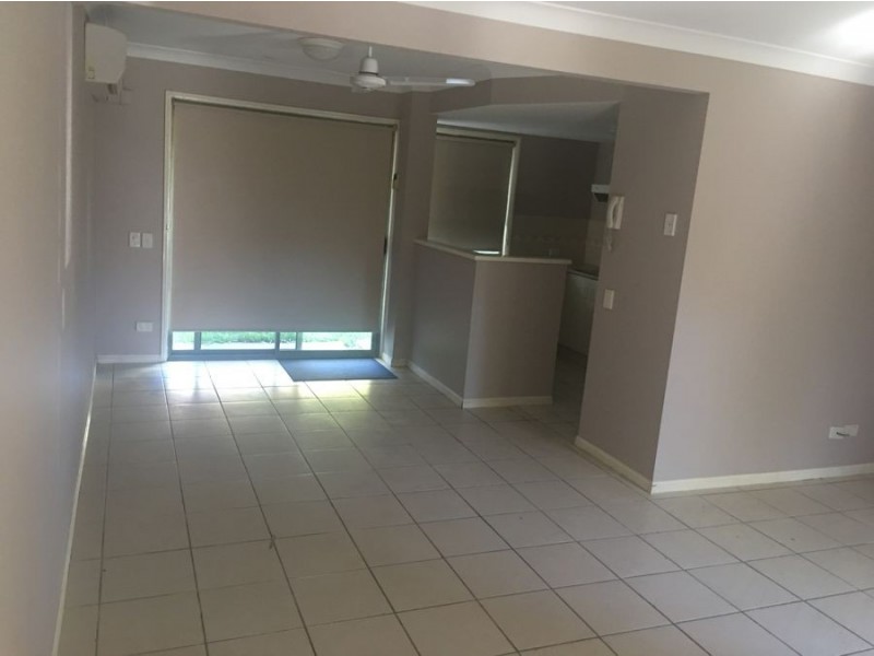 16/18 Batchworth Rd, Molendinar QLD 4214