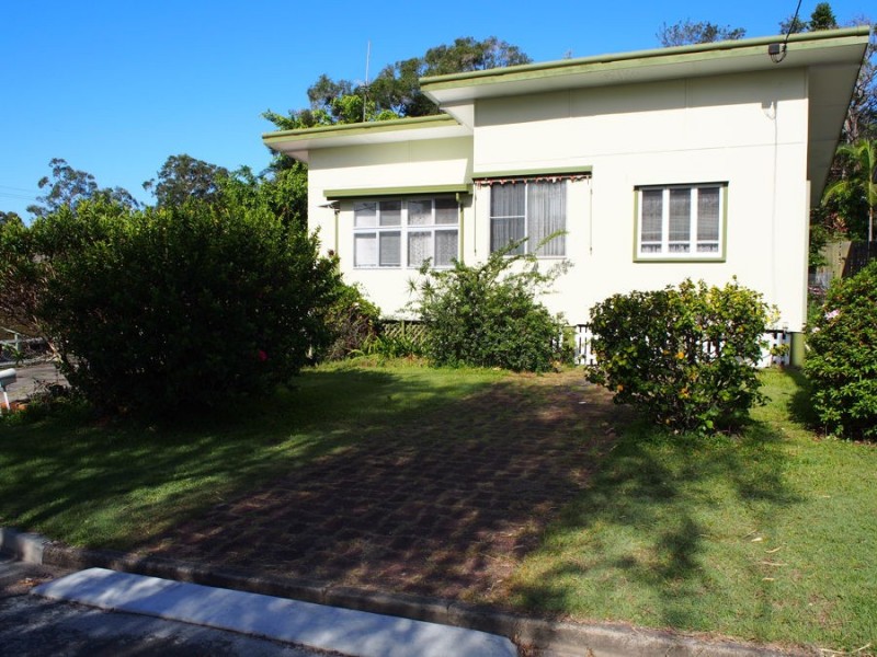 4 Schilling Avenue, Southport QLD 4215