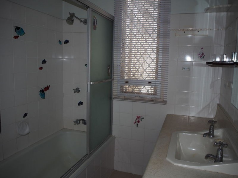 4 Schilling Avenue, Southport QLD 4215