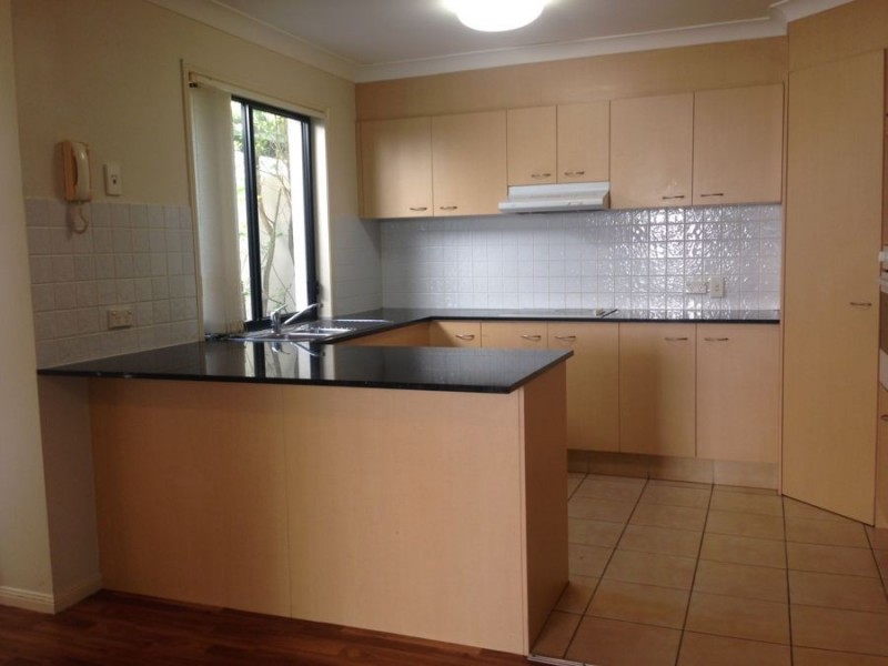 214/64 Gilston Road “Flushing Meadows”, Nerang QLD 4211