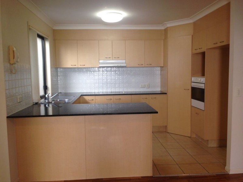 214/64 Gilston Road “Flushing Meadows”, Nerang QLD 4211