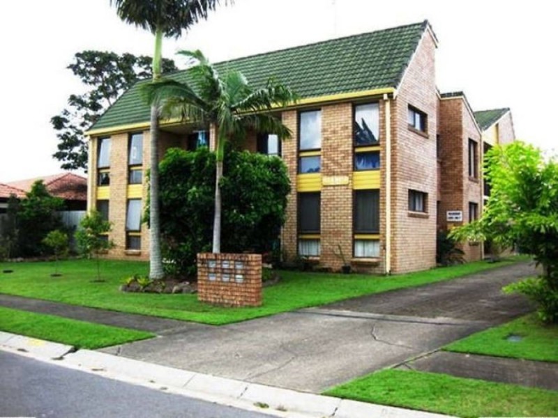 4/20 Sigatoka Place, Clear Island Waters QLD 4226