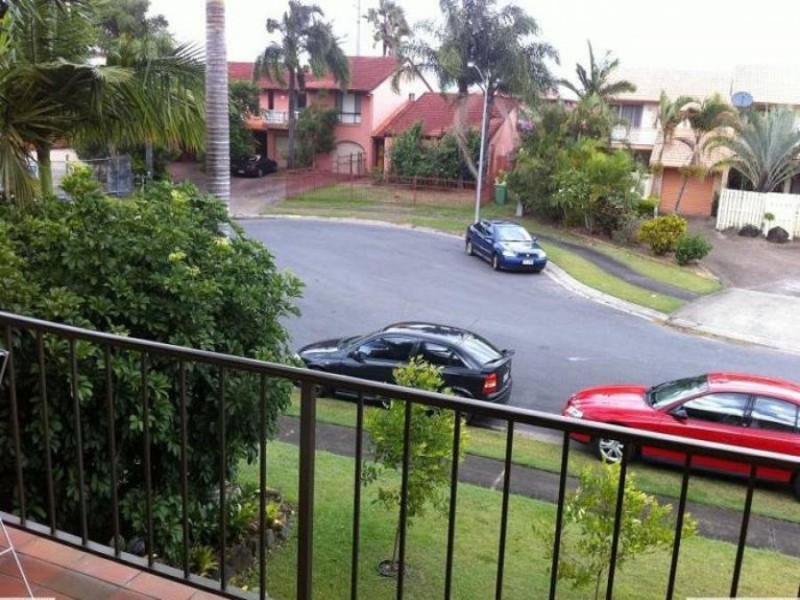 4/20 Sigatoka Place, Clear Island Waters QLD 4226