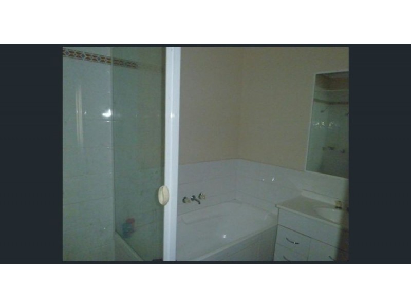 35/74 Universal Street, Pacific Pines QLD 4211