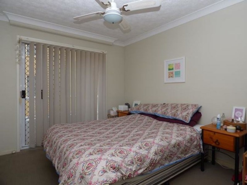30/7 Purli Street, Chevron Island QLD 4217