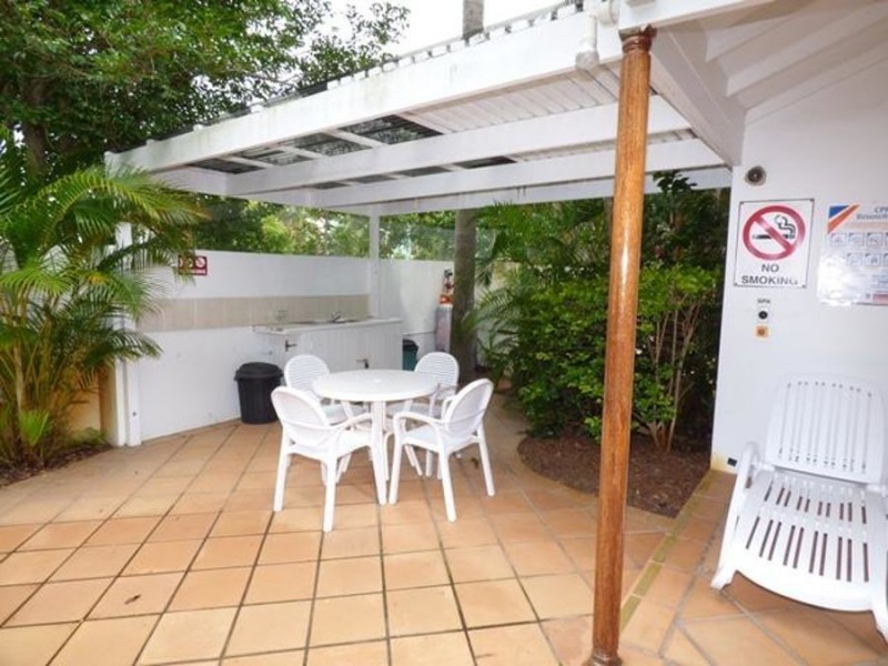 30/7 Purli Street, Chevron Island QLD 4217