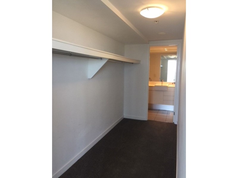 32902/9 Lawson Street, Southport QLD 4215