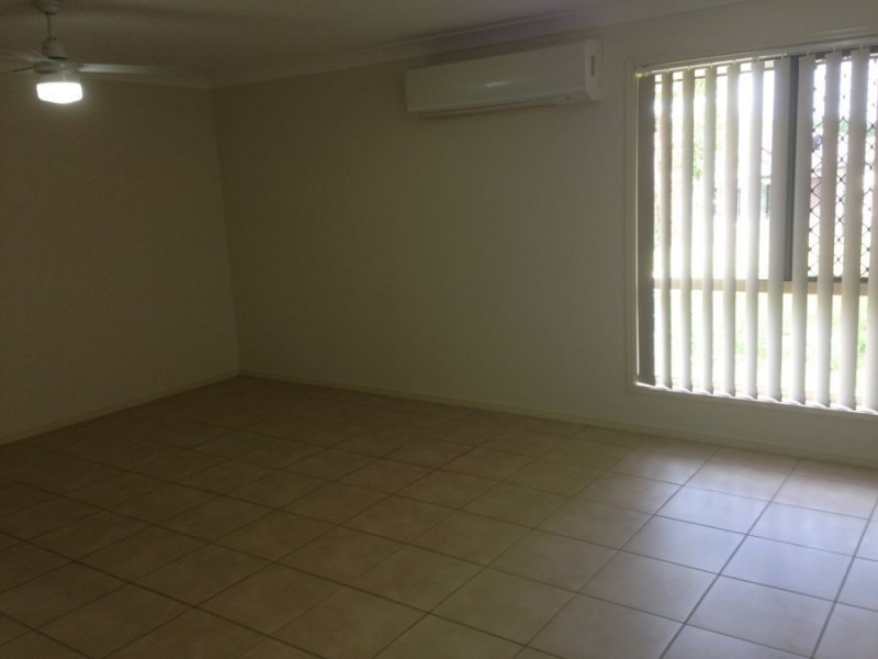 1/9-11 Kenross Close, Gleneagle QLD 4285