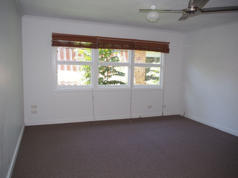 2/126 Smith Street, Southport QLD 4215