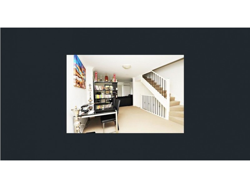 19/11 Portia Street, Kingston QLD 4114