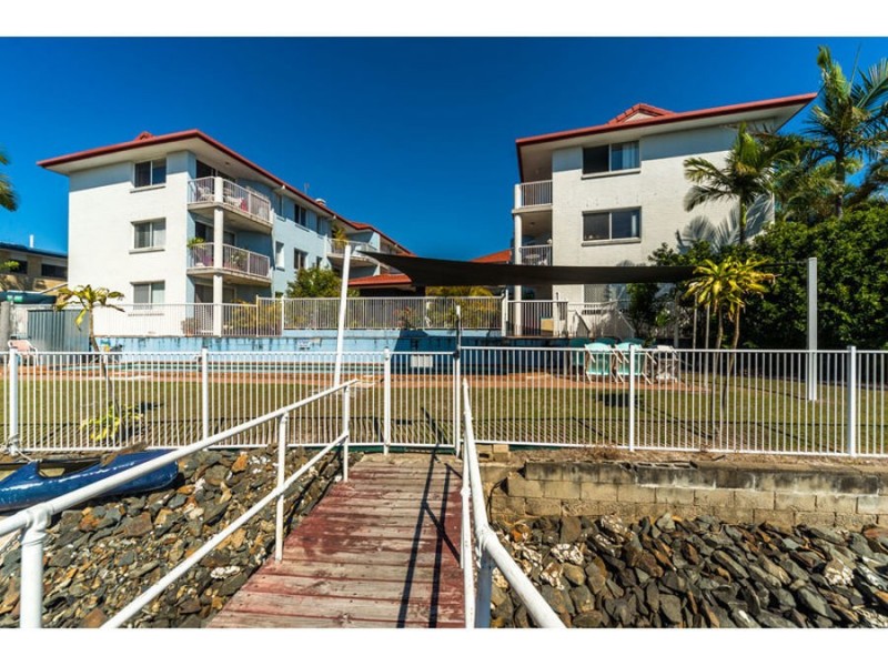 20/75 Bayview Street, Runaway Bay QLD 4216