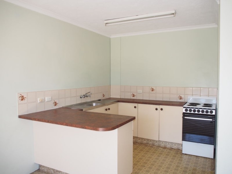 2/18 North Street, Southport QLD 4215