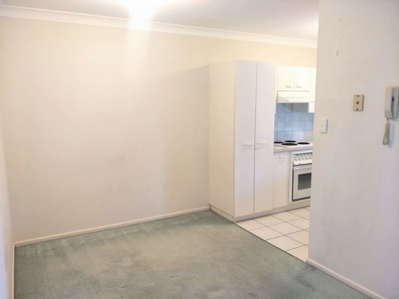 4/18 Hilda Street, Hamilton QLD 4007