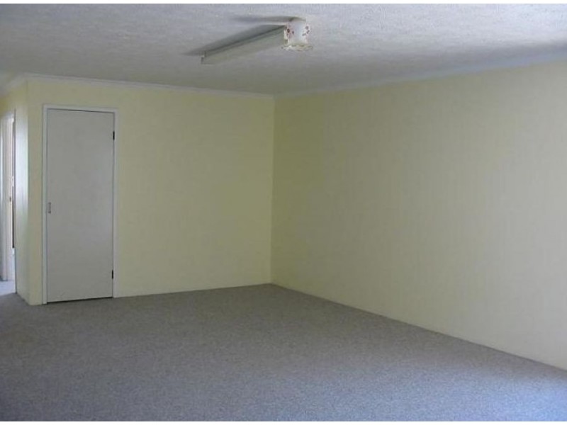 6 /20 Bright Avenue, Labrador QLD 4215