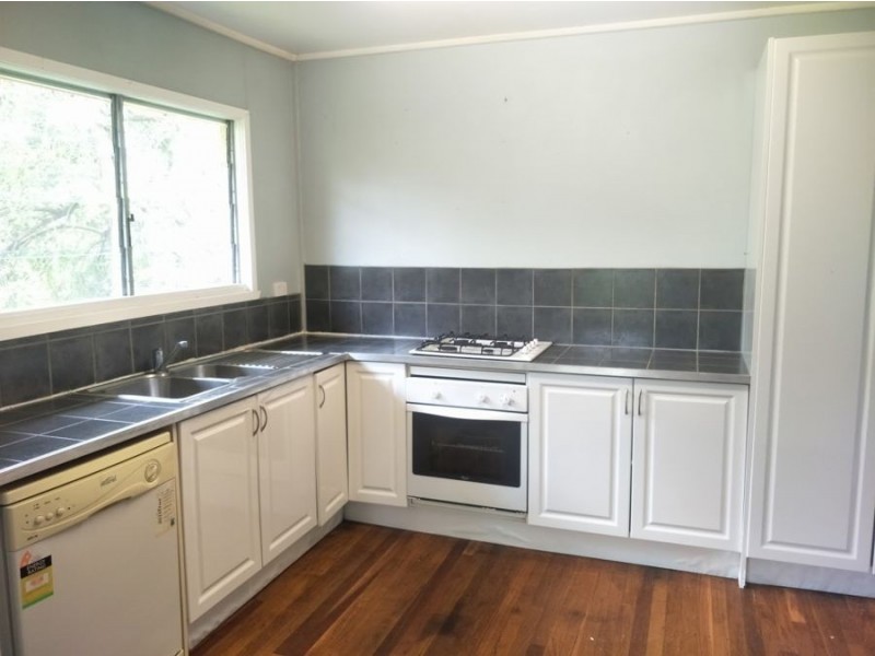 37 Queens Road, Kingston QLD 4114
