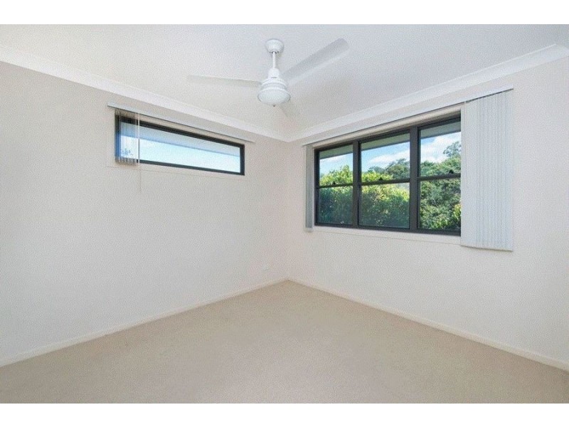2/16 Seashell Ave, Coomera QLD 4209