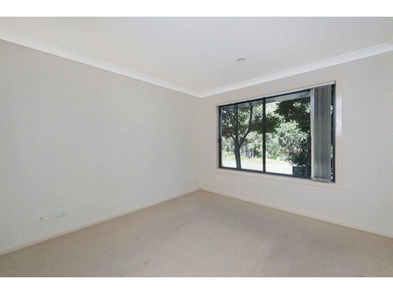 2/16 Seashell Ave, Coomera QLD 4209