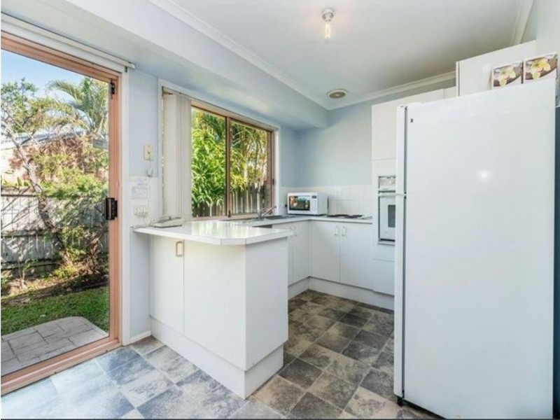 5 Birch Court, Oxenford QLD 4210