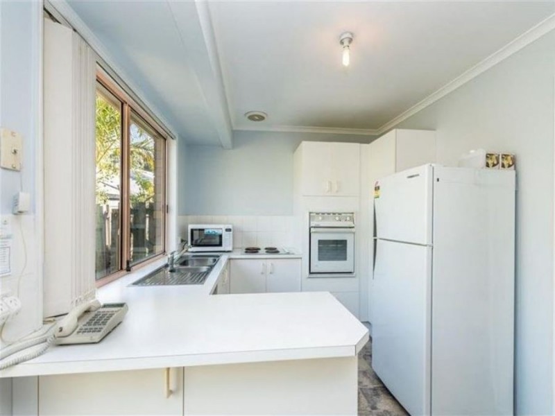 5 Birch Court, Oxenford QLD 4210