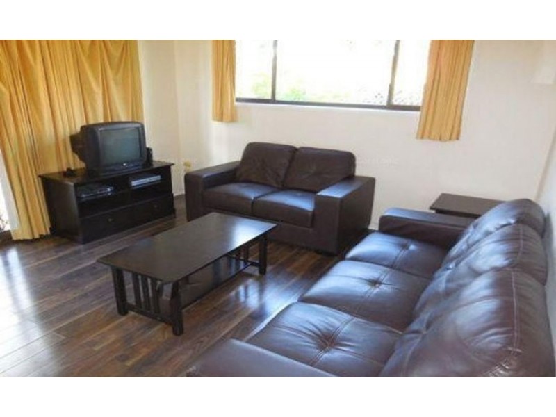 1/126 Smith Street, Southport QLD 4215