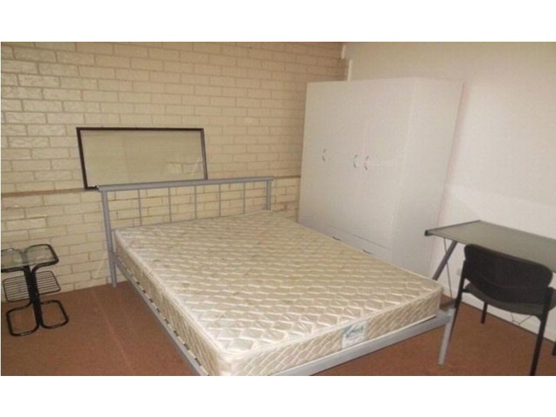 1/126 Smith Street, Southport QLD 4215