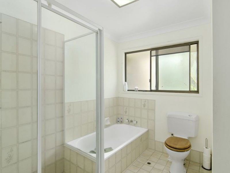 unit 16/11 Balfour Crescent, Highland Park QLD 4211