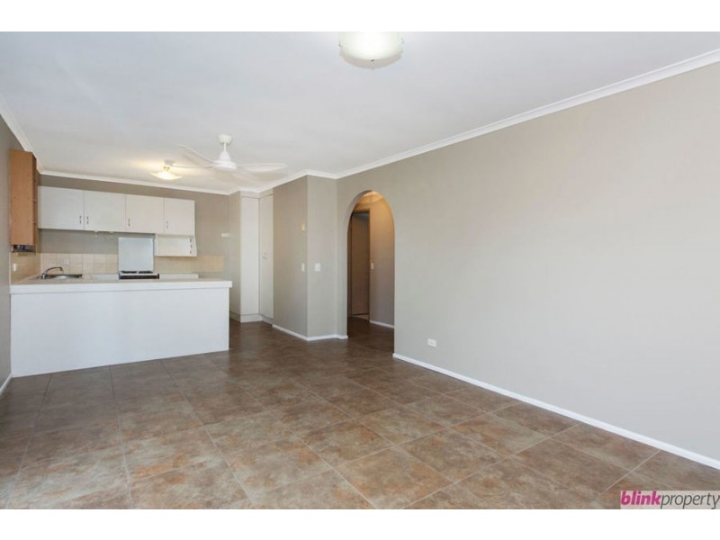 1/320 Government Road, Labrador QLD 4215