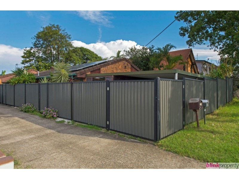 1/320 Government Road, Labrador QLD 4215