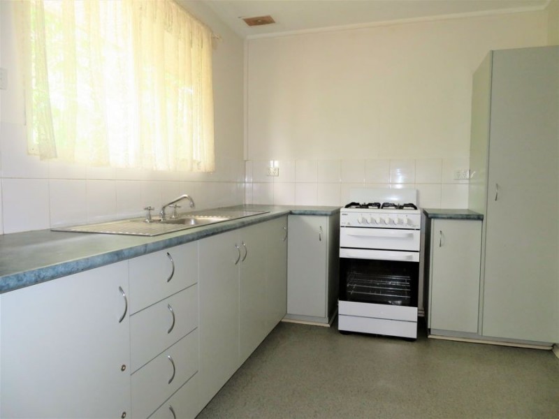 2 Arkins Crescent, Goodna QLD 4300