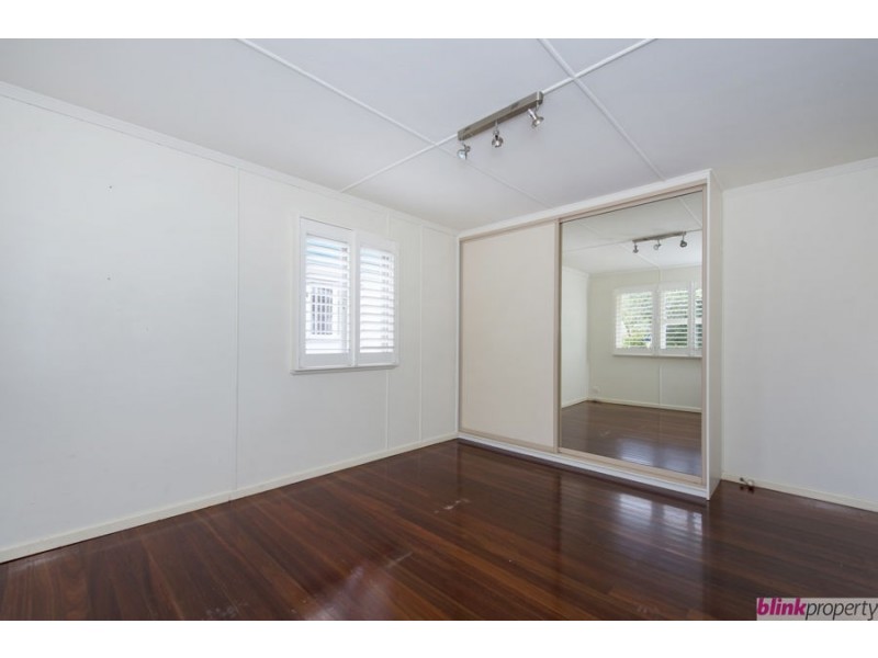 22 Denton Street, Wishart QLD 4122