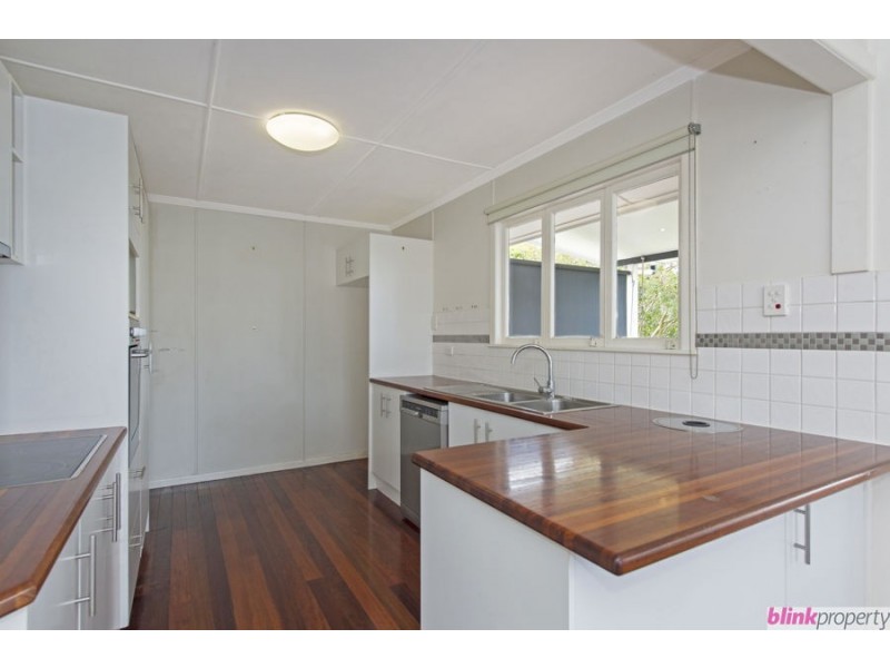22 Denton Street, Wishart QLD 4122