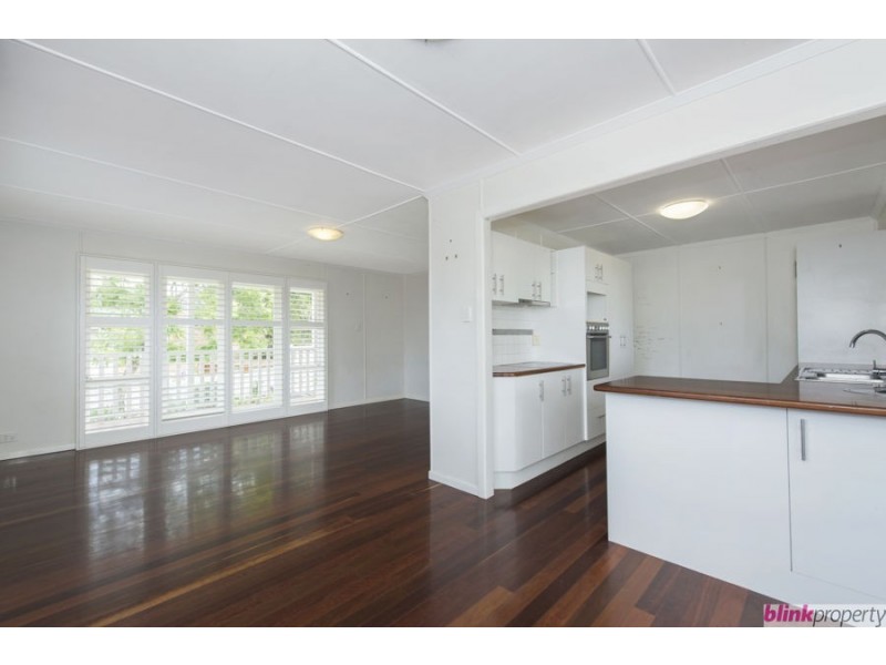 22 Denton Street, Wishart QLD 4122